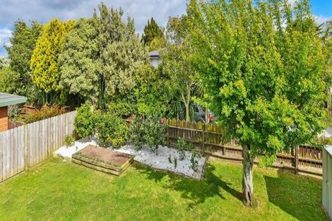 Photo of property in 10 Sunnypark Avenue, Rosehill, Papakura, 2113