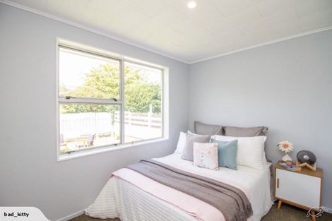 Photo of property in 270b Wellington Road, Wainuiomata, Lower Hutt, 5014