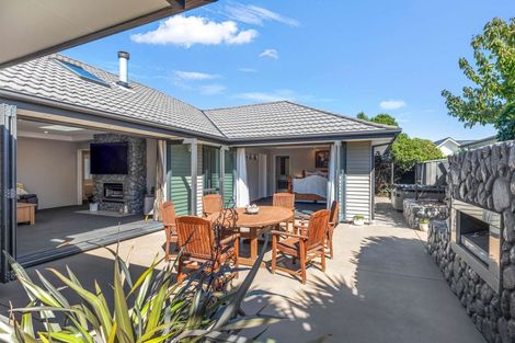 Photo of property in 27 Foresters Crescent, Parklands, Christchurch, 8083