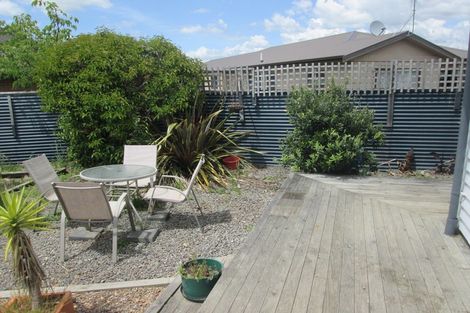 Photo of property in 25 Tiller Close, Kelvin Grove, Palmerston North, 4414