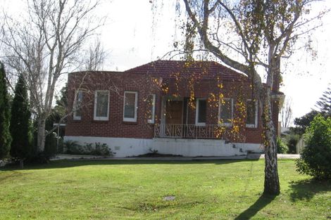 Photo of property in 7 Springbank Lane, Te Atatu Peninsula, Auckland, 0610