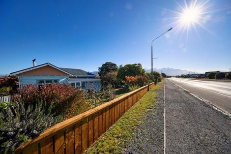 Photo of property in 123 Beach Road, Kaikoura, 7300