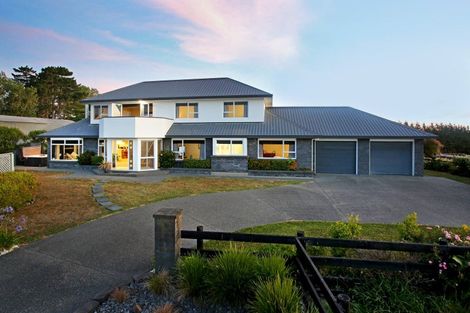 Photo of property in 61 Whatapaka Road, Karaka, Papakura, 2580