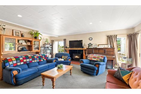 Photo of property in 7 Celsmere Lane, Te Atatu Peninsula, Auckland, 0610