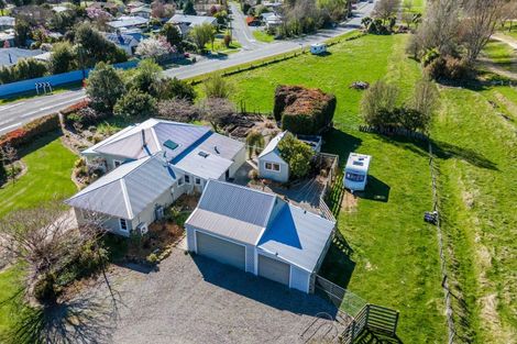 Photo of property in 140 Main Road, Pleasant Point, 7903