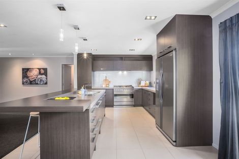 Photo of property in 16 Nelson Avenue, Aotea, Porirua, 5024