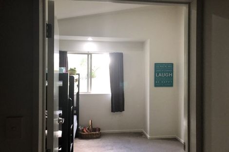 Photo of property in 8/85 Portage Road, New Lynn, Auckland, 0600