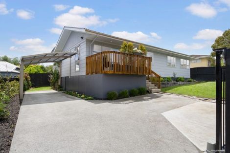 Photo of property in 138 Moire Road, West Harbour, Auckland, 0618
