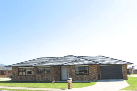 Photo of property in 21 Seascape Avenue, Whitianga, 3510