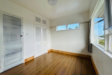 Photo of property in 24 Sunnyhill Crescent, Sunnyhills, Auckland, 2010