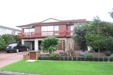 Photo of property in 4 Essington Place, Half Moon Bay, Auckland, 2012