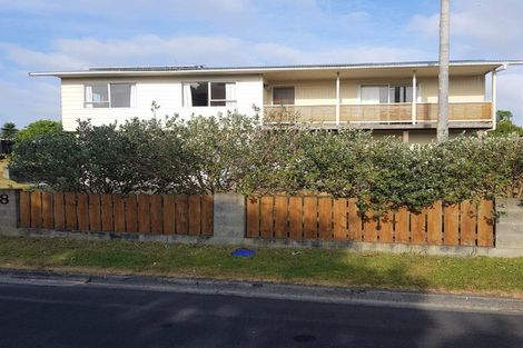 Photo of property in 8 Curlew Place, One Tree Point, 0118