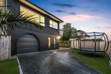 Photo of property in 1/1a Gordon Avenue, Forrest Hill, Auckland, 0620