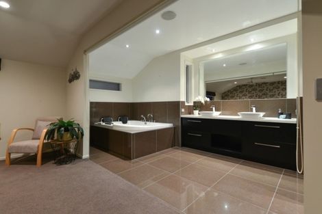 Photo of property in 5b Peninsula Point, Huntington, Hamilton, 3210