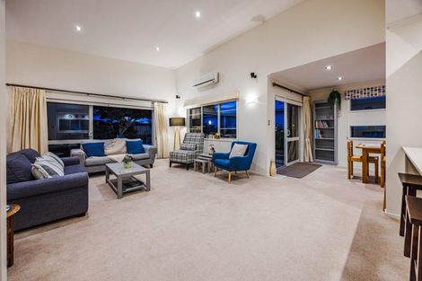 Photo of property in 3 Willowgrange Place, Pukekohe, 2120