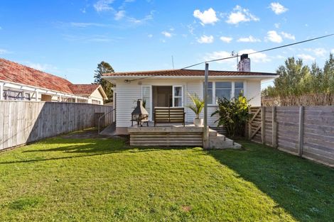 Photo of property in 452 Carrington Street, Upper Vogeltown, New Plymouth, 4310