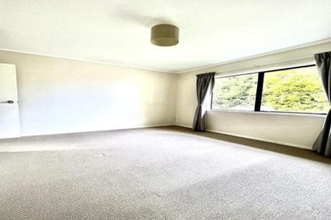 Photo of property in 242a East Coast Road, Forrest Hill, Auckland, 0620
