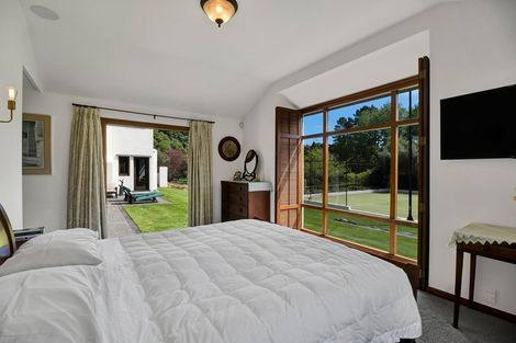 Photo of property in 331a Mangorei Road, Merrilands, New Plymouth, 4312