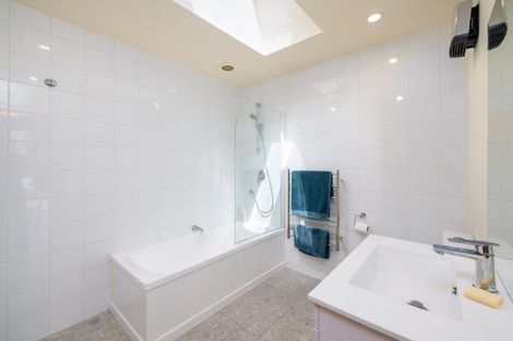 Photo of property in 4 Ripon Street, Lyttelton, 8082