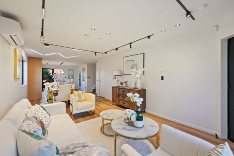 Photo of property in 15b Wilbur Place, Pakuranga Heights, Auckland, 2010