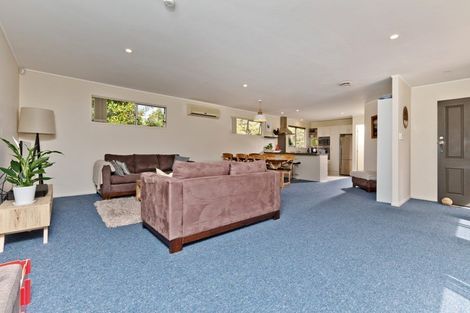 Photo of property in 7 Celina Place, Browns Bay, Auckland, 0630