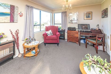 Photo of property in 20 Bastia Avenue, Bastia Hill, Whanganui, 4500