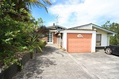 Photo of property in 126 Stapleford Crescent, Browns Bay, Auckland, 0630