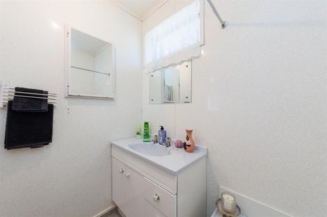 Photo of property in 149a High Street, Bulls, 4818