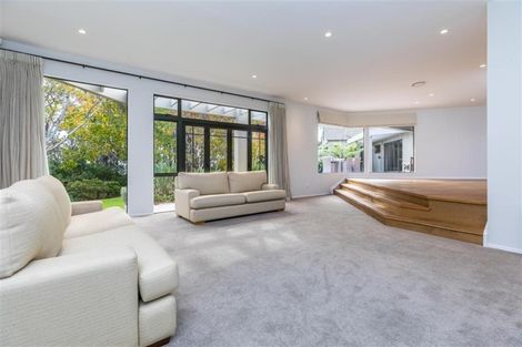 Photo of property in 312 Upper Harbour Drive, Greenhithe, Auckland, 0632