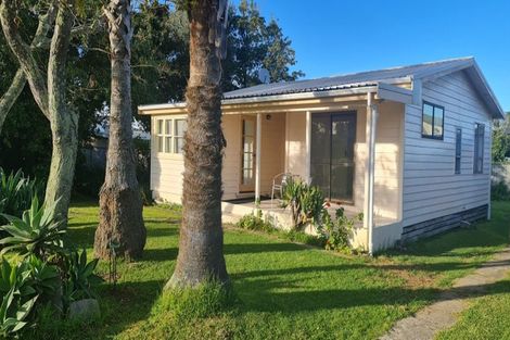 Photo of property in 13 Athenree Road, Athenree, Katikati, 3177