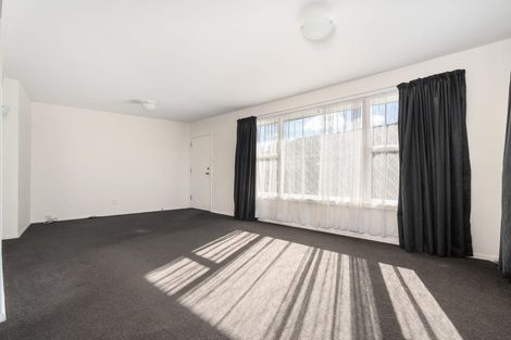 Photo of property in 33 Cotswold Avenue, Bishopdale, Christchurch, 8053
