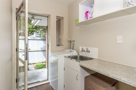 Photo of property in 2/424 Harewood Road, Harewood, Christchurch, 8051