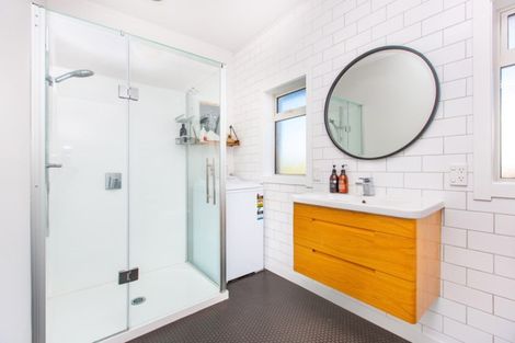 Photo of property in 5 Puriri Street, Raglan, 3225