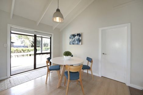 Photo of property in 9 Redwood Place, Te Awanga, 4102