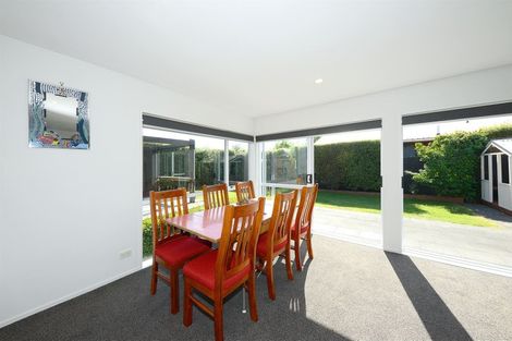 Photo of property in 30 Beauford Place, Parklands, Christchurch, 8083