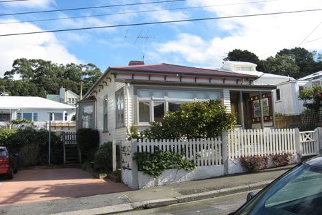 Photo of property in 2 Samoa Street, Kilbirnie, Wellington, 6022