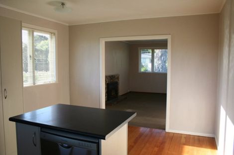 Photo of property in 47 Cardiff Road, Pakuranga, Auckland, 2010