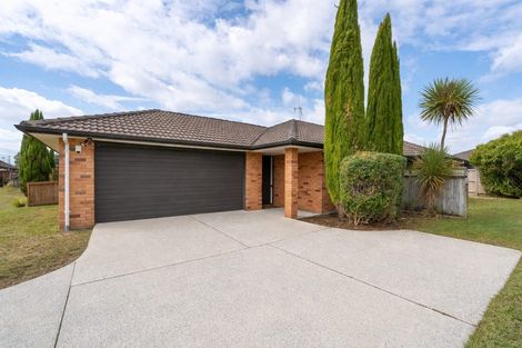 Photo of property in 14 Saint Johns Avenue, Hamilton East, Hamilton, 3216
