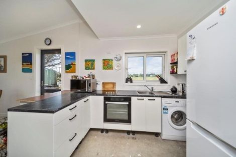 Photo of property in 59 Gisborne Terrace, Opunake, 4616