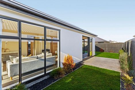 Photo of property in 17 Larissa Road, Halswell, Christchurch, 8025