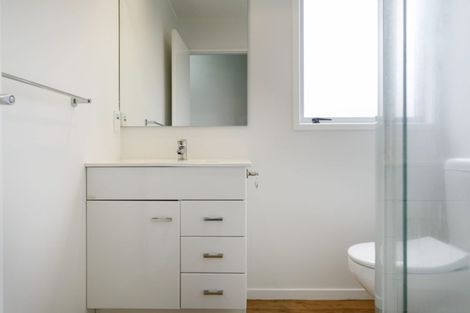 Photo of property in 35 Otupai Street, Two Mile Bay, Taupo, 3330