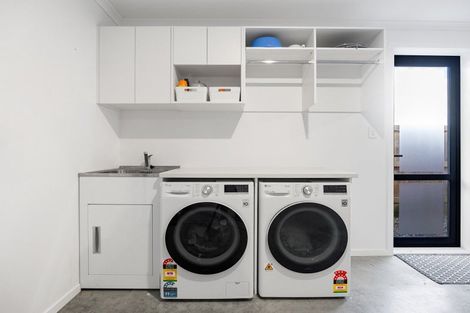 Photo of property in 19 Inuwai Street, Glenview, Hamilton, 3206