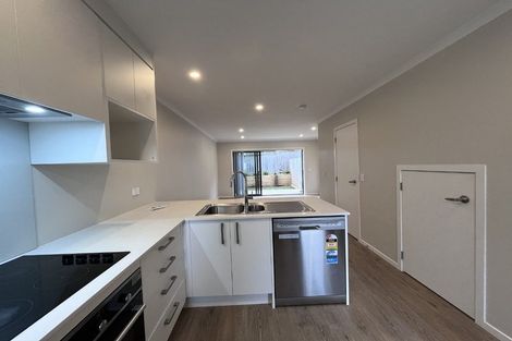 Photo of property in 4/125b Metcalfe Road, Ranui, Auckland, 0612