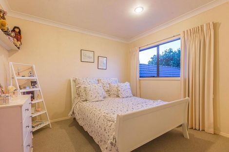 Photo of property in 62 Keywella Drive, Conifer Grove, Takanini, 2112