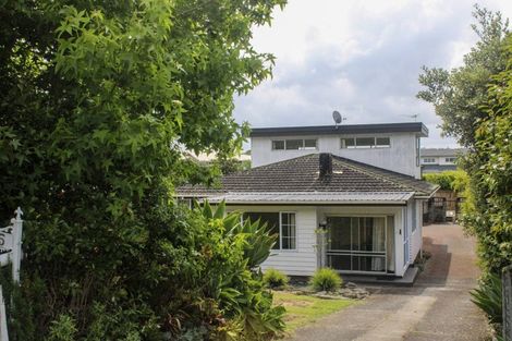Photo of property in 5 Sullivan Avenue, Mangere Bridge, Auckland, 2022