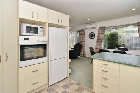 Photo of property in 395 Yaldhurst Road, Russley, Christchurch, 8042