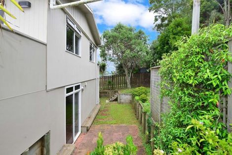 Photo of property in 56 Brian Crescent, Stanmore Bay, Whangaparaoa, 0932