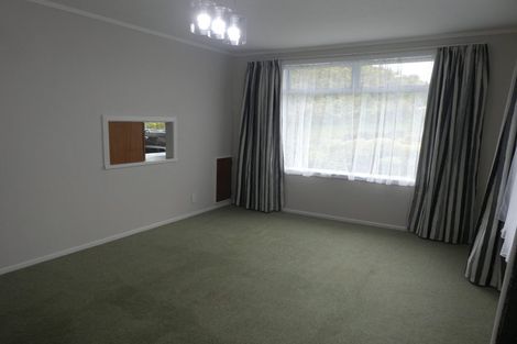 Photo of property in 5 Mulberry Street, Maungaraki, Lower Hutt, 5010