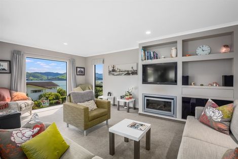 Photo of property in 39 Leeward Drive, Whitby, Porirua, 5024