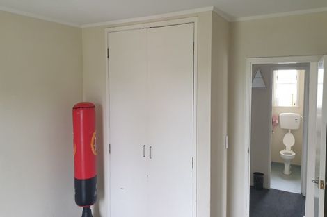 Photo of property in 70 Chichester Drive, Rosehill, Papakura, 2113